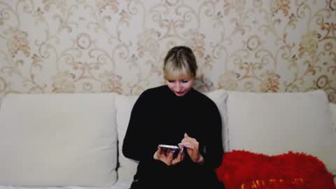 incredible_ariela online show from January 2025 01:35:02 PM