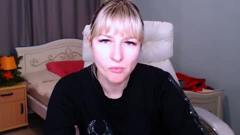 incredible_ariela online show from January 2025 12:01:01 PM