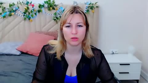 incredible_ariela online show from April 2026 12:32:02 PM