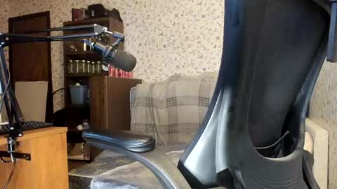 Snapshot of incredibleballbusting chatting on March 2026 03:01:02 AM Beau Beckett online show from March 2026 03:01:02 AM