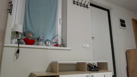 Snapshot of increible_della chatting on April 2026 09:19:01 PM Della online show from April 2026 09:19:01 PM