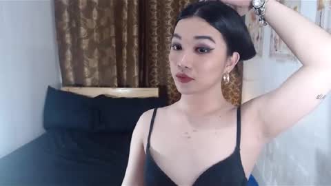 indestructabletrixie online show from January 2025 06:25:01 PM