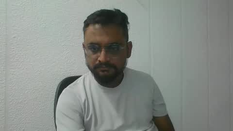 Snapshot of indian1433 chatting on November 2025 04:25:02 AM indian1433 online show from November 2025 04:25:02 AM