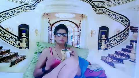 Femiez online show from December 2024 10:03:02 AM