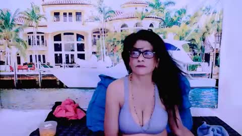 Femiez online show from February 2025 12:27:02 PM