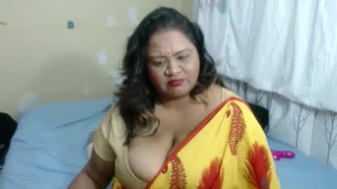 Snapshot of indianass38dd chatting on October 2025 10:11:01 PM indianass38dd online show from October 2025 10:11:01 PM