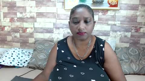 Snapshot of indianblue3 chatting on December 2024 08:12:01 AM tracy online show from December 2024 08:12:01 AM