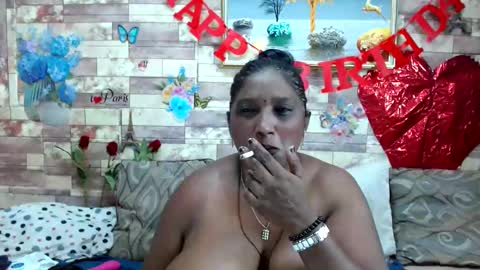 Snapshot of indianblue3 chatting on January 2025 11:17:02 PM tracy online show from January 2025 11:17:02 PM