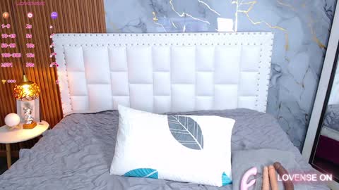 LITTLE AINHOA  online show from January 2025 07:40:01 PM