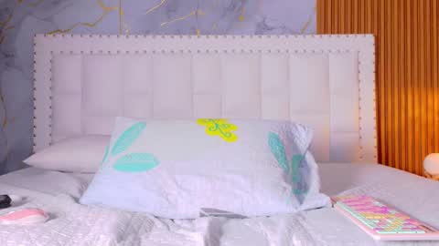 LITTLE AINHOA  online show from October 2025 07:38:02 PM