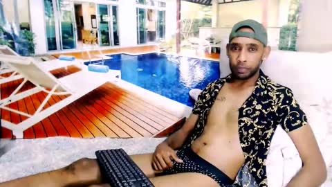 indianmagicmike69 online show from November 2025 05:26:01 PM