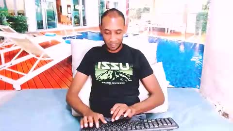 indianmagicmike69 online show from February 2026 04:01:01 PM