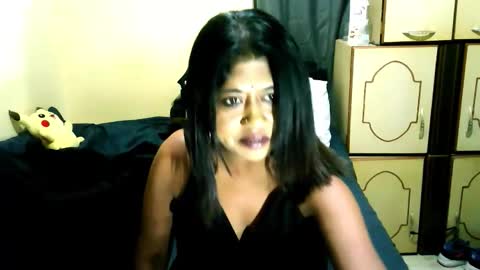 indianpleasures21 online show from May 2026 02:51:02 AM