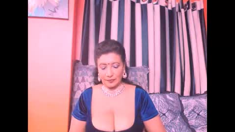 Snapshot of indiansarika65 chatting on January 2025 07:09:02 PM indiansarika65 online show from January 2025 07:09:02 PM