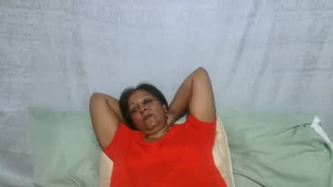 Snapshot of indiansexymilf chatting on June 2026 12:33:01 PM candice online show from June 2026 12:33:01 PM