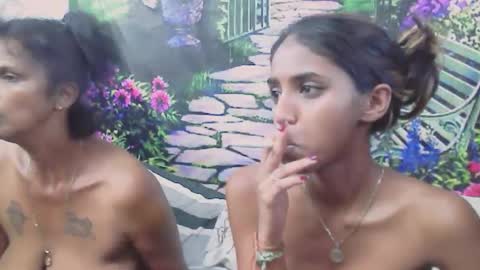 indiansexyslender4u2luv online show from January 2025 12:41:02 PM