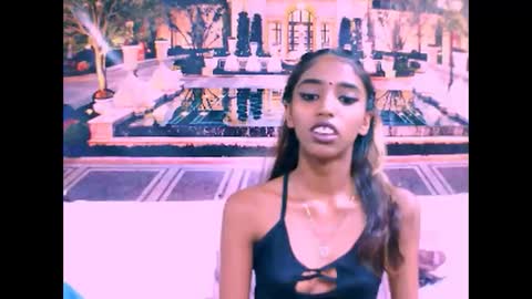 indiansexyslender4u2luv online show from February 2025 09:28:01 AM