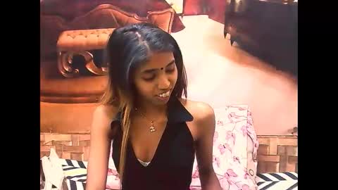 indiansexyslender4u2luv online show from September 2025 05:07:01 AM