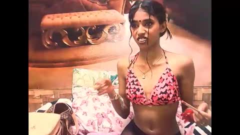 indiansexyslender4u2luv online show from September 2025 07:09:02 AM