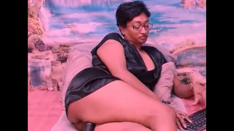 Shreya online show from January 2025 11:48:01 PM