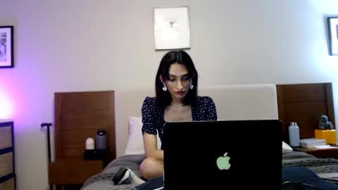 Snapshot of indiantransgirlillinois chatting on March 2025 06:27:01 AM Indiantransgirlillinois online show from March 2025 06:27:01 AM