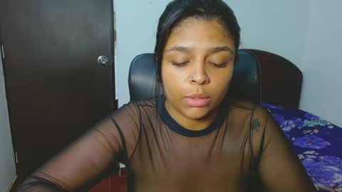 Aleja vallejo online show from December 2024 10:05:02 AM