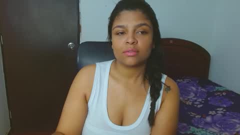 Aleja vallejo online show from December 2024 01:39:01 PM
