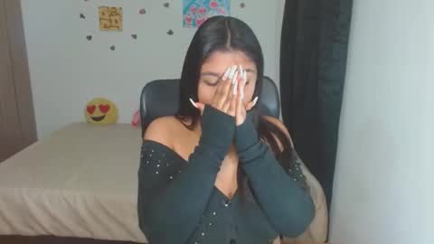 Aleja vallejo online show from October 2025 01:58:01 PM