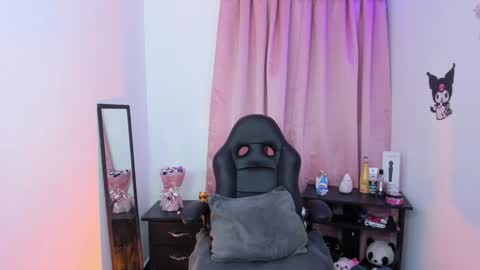 Snapshot of indra_cam chatting on February 2025 08:13:02 AM Diana online show from February 2025 08:13:02 AM