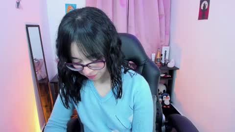 Snapshot of indra_cam chatting on February 2025 05:13:02 AM Diana online show from February 2025 05:13:02 AM