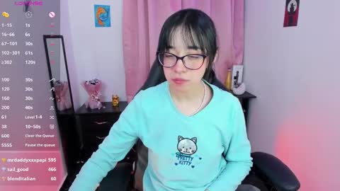 Snapshot of indra_cam chatting on March 2025 10:24:02 AM Diana online show from March 2025 10:24:02 AM