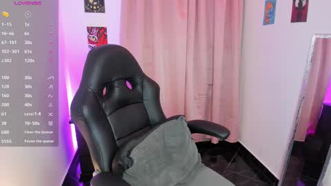 Snapshot of indra_cam chatting on September 2025 03:08:02 AM Diana online show from September 2025 03:08:02 AM