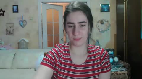 Inna  online show from October 2025 10:18:02 PM