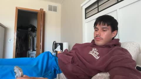 Lucas online show from April 2026 08:02:02 PM