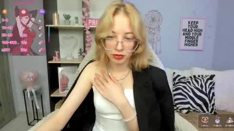 Snapshot of inferno_mia chatting on October 2025 02:48:01 PM Mia online show from October 2025 02:48:01 PM