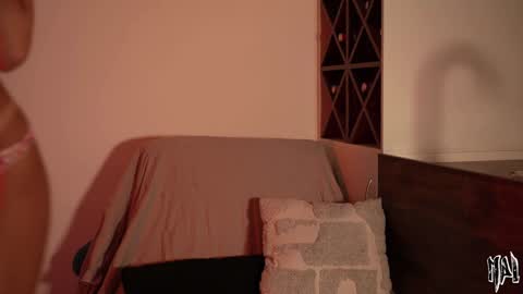 Snapshot of informal_ chatting on September 2025 09:49:01 PM MAL ---  online show from September 2025 09:49:01 PM