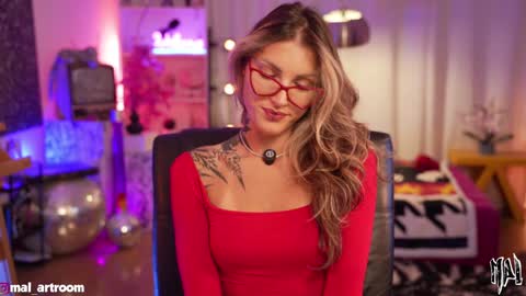 Snapshot of informal_ chatting on October 2025 08:55:02 PM MAL ---  online show from October 2025 08:55:02 PM