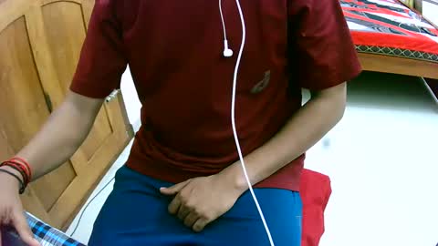 Snapshot of ingloriousuncut chatting on December 2024 10:34:01 PM Inglorious Hairy Uncut online show from December 2024 10:34:01 PM