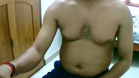 Snapshot of ingloriousuncut chatting on February 2025 10:29:01 AM Inglorious Hairy Uncut online show from February 2025 10:29:01 AM