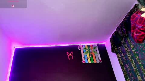 Snapshot of ingrid_zese chatting on April 2026 07:00:01 PM Ingrid Zese online show from April 2026 07:00:01 PM