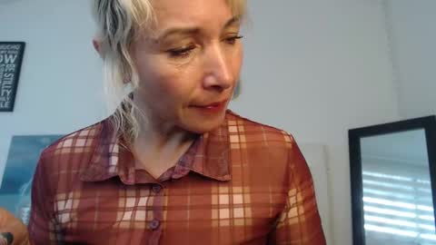            online show from February 2025 03:10:02 PM