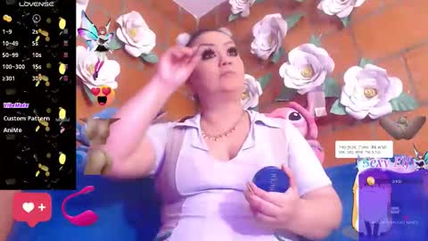 Snapshot of ingritbitch chatting on December 2025 02:11:01 PM Ingrit online show from December 2025 02:11:01 PM