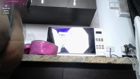 Iniya online show from November 2025 08:08:01 PM