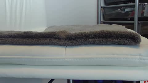 Snapshot of injmolder2 chatting on January 2025 11:21:02 PM Hanging Out online show from January 2025 11:21:02 PM