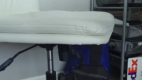 Snapshot of injmolder2 chatting on March 2025 08:53:01 PM Hanging Out online show from March 2025 08:53:01 PM