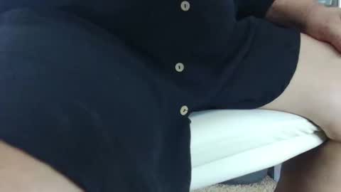 Snapshot of injmolder2 chatting on October 2025 02:37:01 PM Hanging Out online show from October 2025 02:37:01 PM