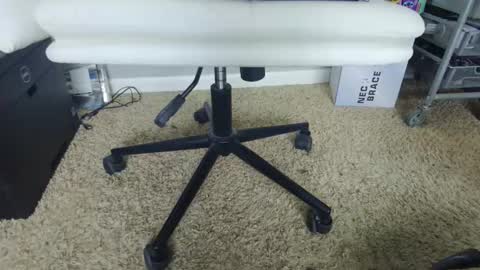 Hanging Out online show from January 2026 12:47:01 AM