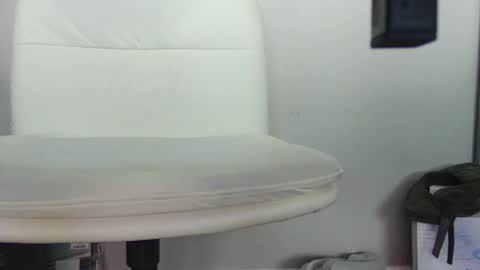 Snapshot of injmolder2 chatting on March 2026 02:16:02 AM Hanging Out online show from March 2026 02:16:02 AM