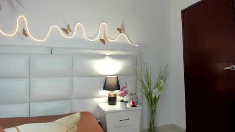 Snapshot of innavolkova chatting on March 2026 12:09:01 PM innavolkova online show from March 2026 12:09:01 PM