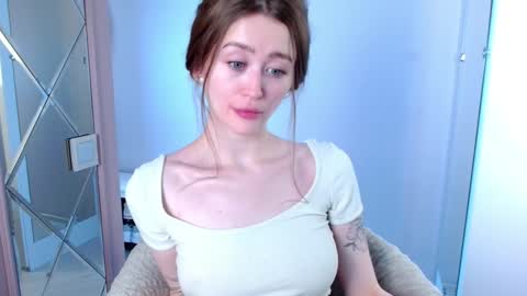 Lina online show from January 2025 05:06:01 PM